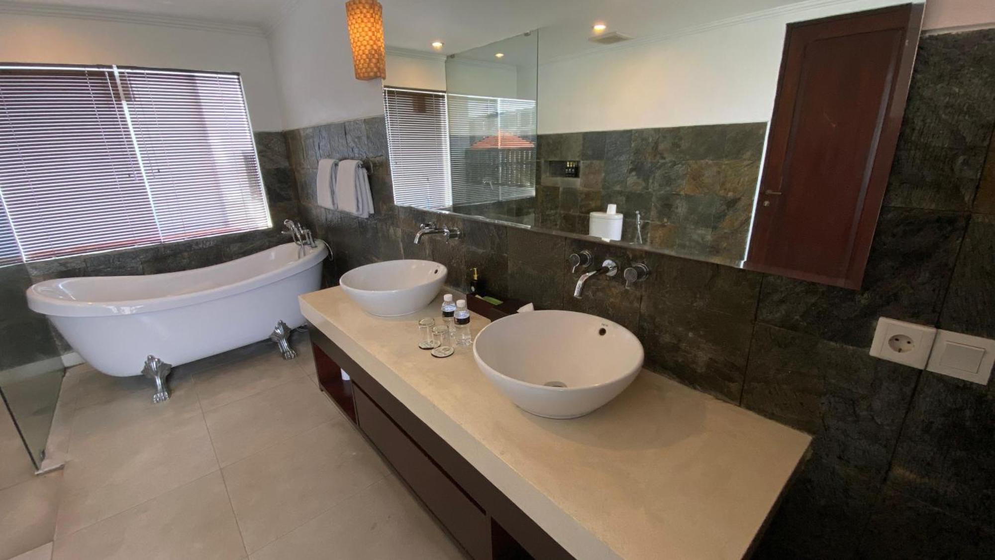 Djabu Canggu Beach Villa Экстерьер фото