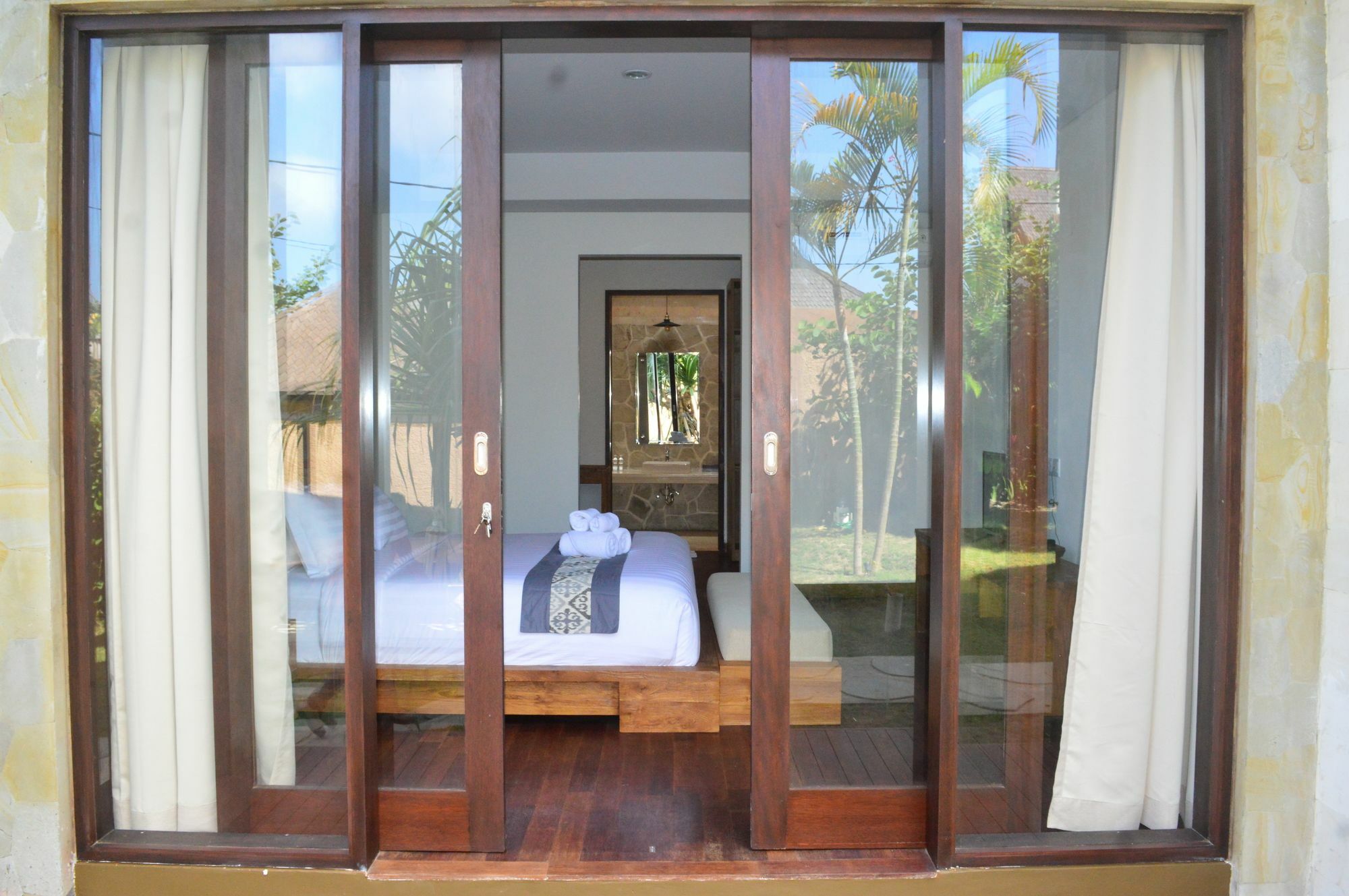 Djabu Canggu Beach Villa Экстерьер фото
